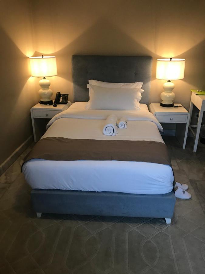 Sunset Inn مونروفيا المظهر الخارجي الصورة