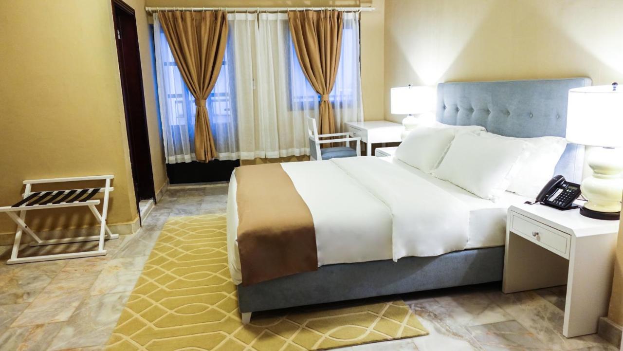 Sunset Inn مونروفيا المظهر الخارجي الصورة