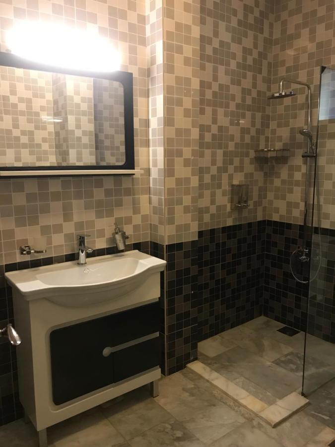 Sunset Inn مونروفيا المظهر الخارجي الصورة