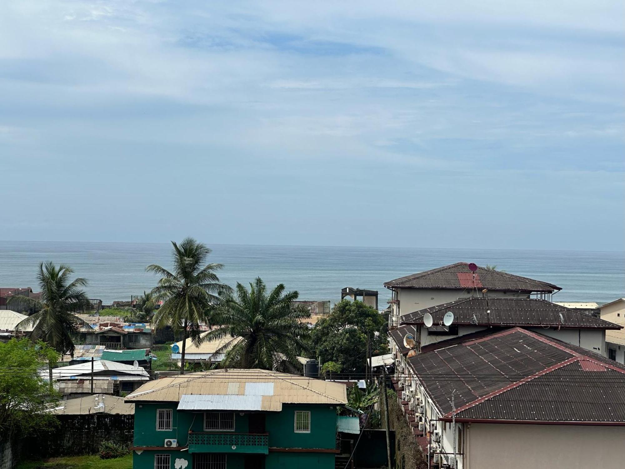 Sunset Inn مونروفيا المظهر الخارجي الصورة
