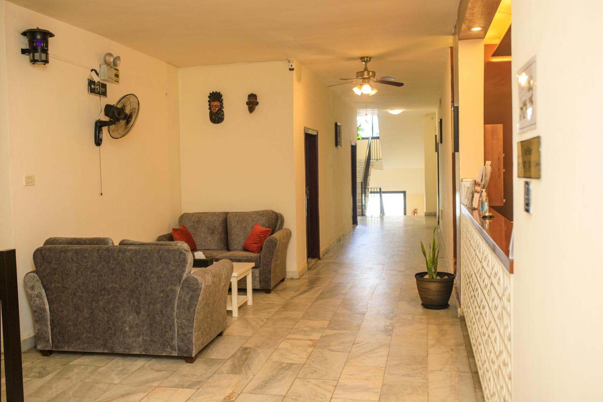 Sunset Inn مونروفيا المظهر الخارجي الصورة